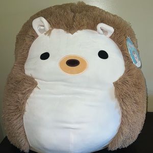 NWT Squishmallow Hila 20” fuzzy hedgehog